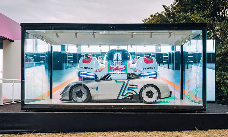 عرض سيارة ميشن X التجريبية فائقة الأداء من بورشه